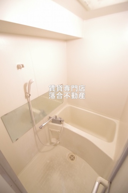 バス・シャワールーム　ゆったり過ごせるお風呂