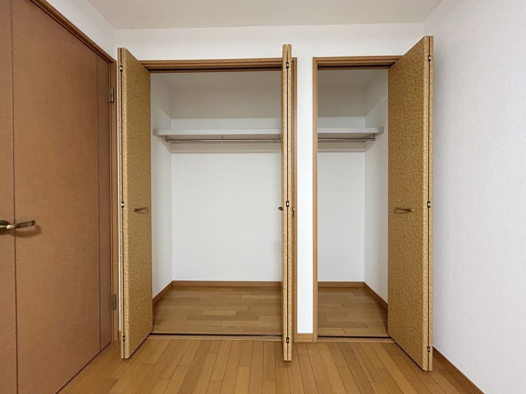 収納　収納（洋室約6.5帖）