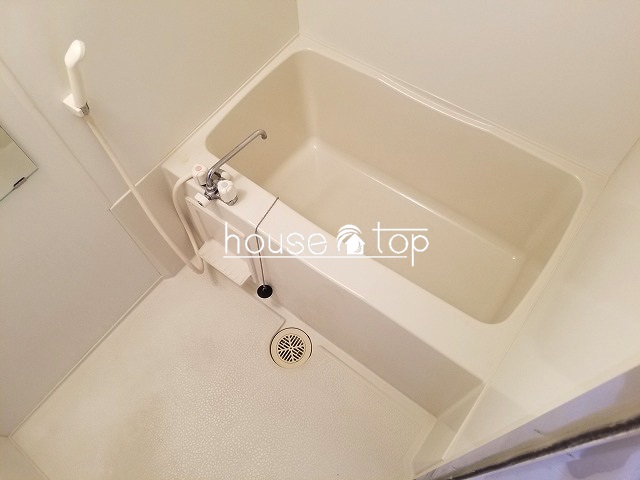 バス・シャワールーム　ゆったりと入浴出来る浴槽