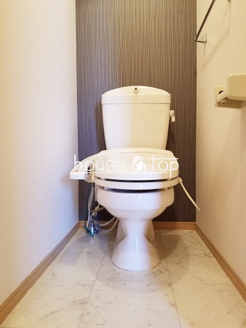 トイレ　ウォシュレット完備