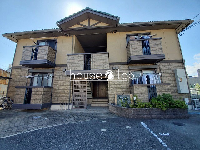 建物外観　大手ハウスメーカー施工！近隣には買い物施設も充実しています