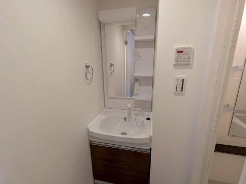 洗面設備　洗髪洗面化粧台