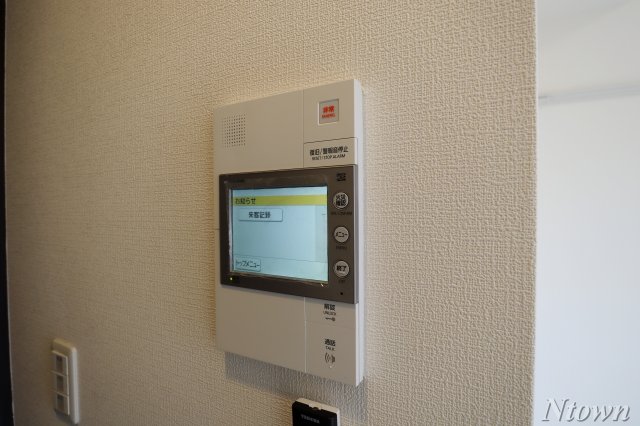 セキュリティ　モニター付きインターフォンです。