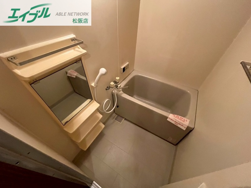 バス・シャワールーム　同型参考写真