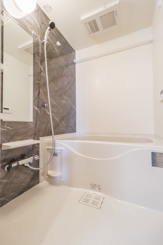 バス・シャワールーム　図面と現状に相違がある場合には現状を優先