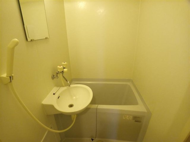 バス・シャワールーム　※写真と現状が異なる場合は現状を優先