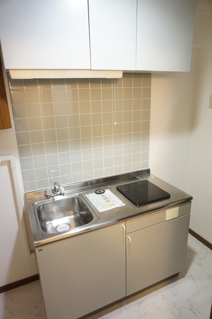 キッチン　１口ＩＨコンロのキッチンです