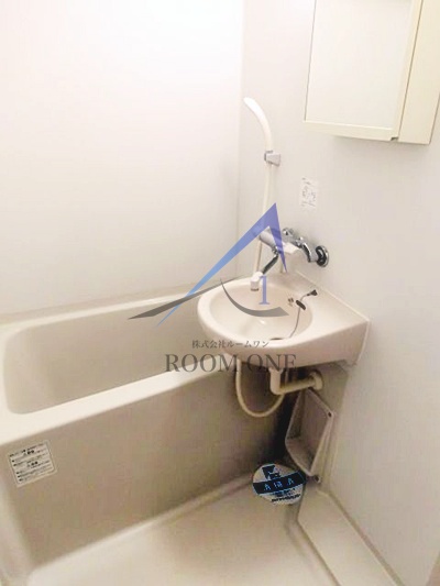 バス・シャワールーム　お風呂です。