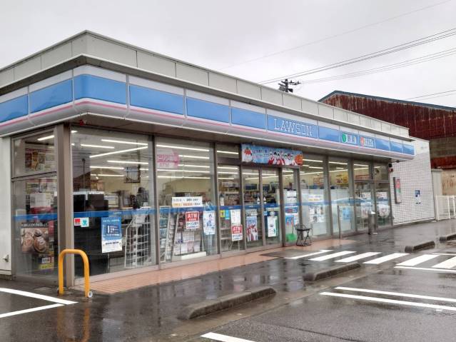 コンビニ　ローソン射水小島店（コンビニ）まで88m