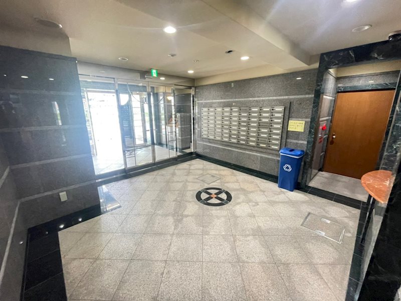 ロビー　ゆとりのあるロビーです