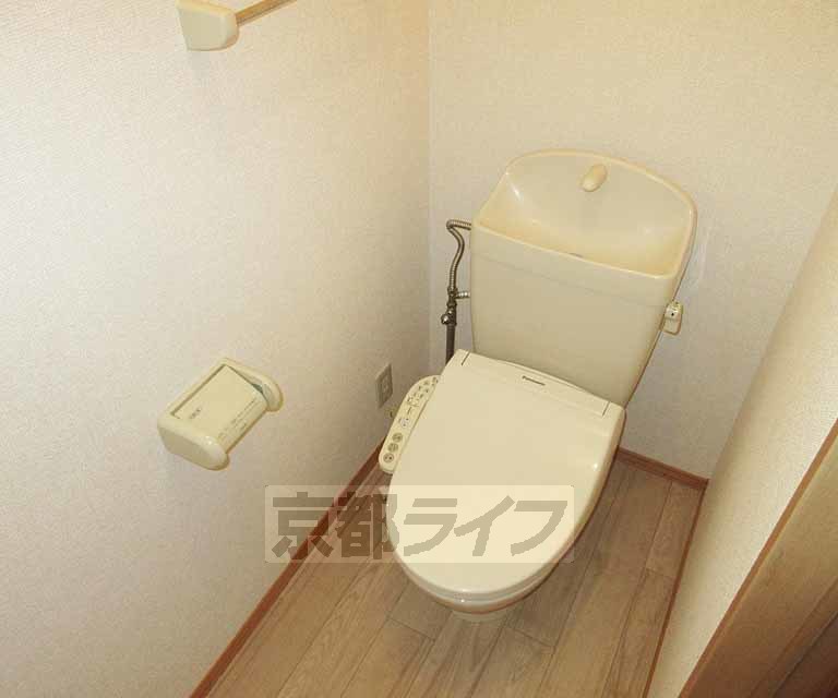 トイレ　ウォシュレット付き！