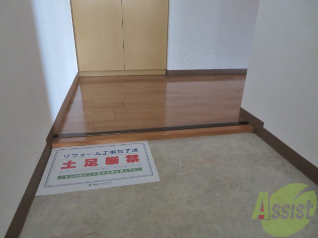 玄関　玄関からお部屋の中を見るとこんな感じになってます。