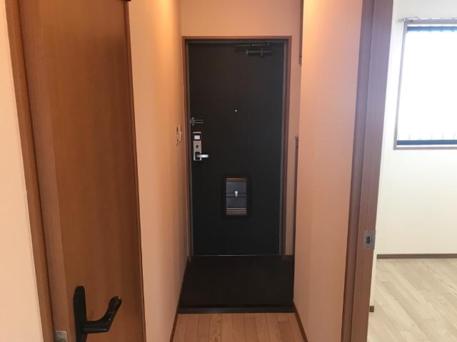 玄関　玄関