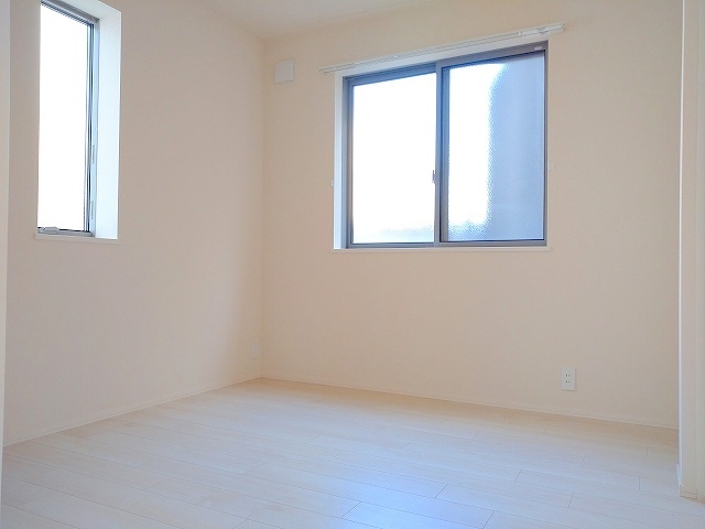 その他部屋・スペース　★明るいフローリングのお部屋です★