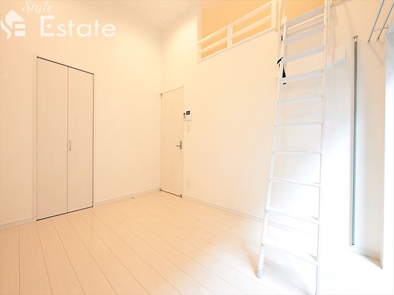 居室・リビング　内装