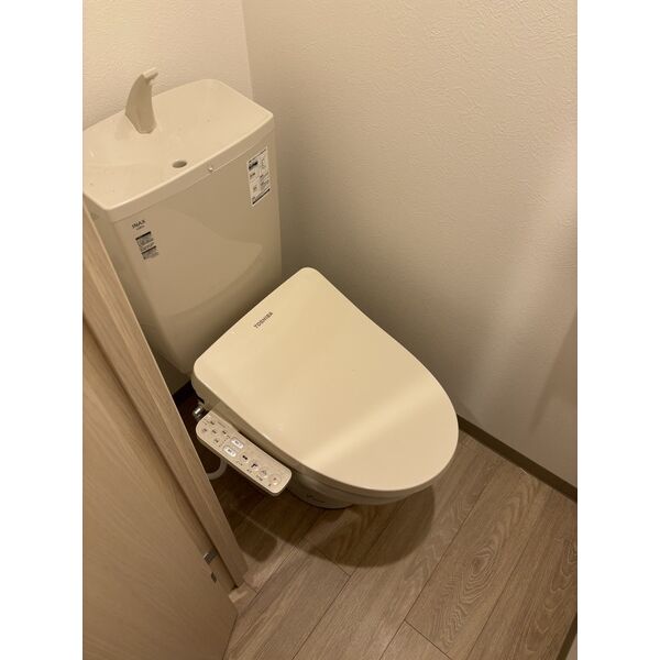 トイレ　ウォシュレット設置済みです