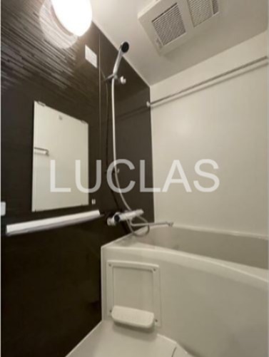 バス・シャワールーム　浴室も付いており、日々の疲れを癒します♪