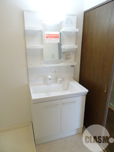 洗面設備　使いやすいシャンプードレッサー♪