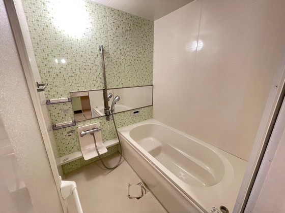 バス・シャワールーム　別部屋のお写真です。