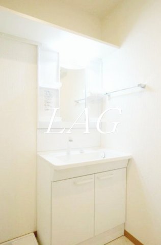 洗面設備　独立洗面台です。