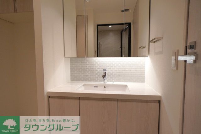 洗面設備　お部屋探しは株式会社　タウンハウジング　までお気軽にお問合…