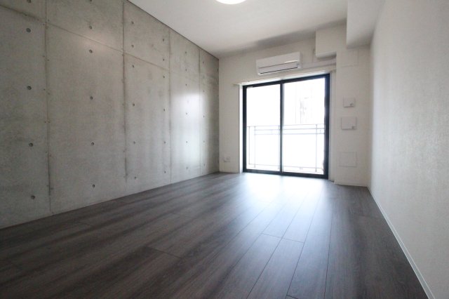 居室・リビング　室内