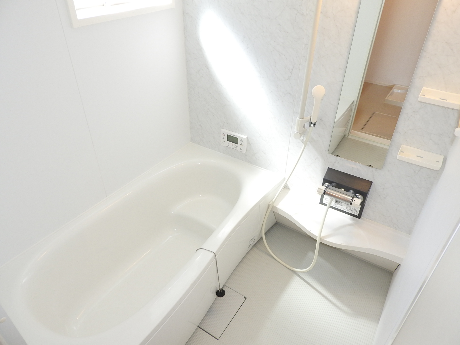 バス・シャワールーム　※別号室のお写真となります