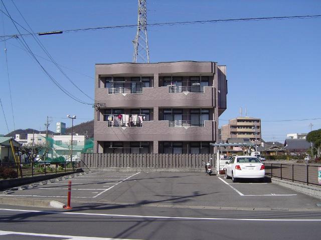 建物外観　外観写真（昼）