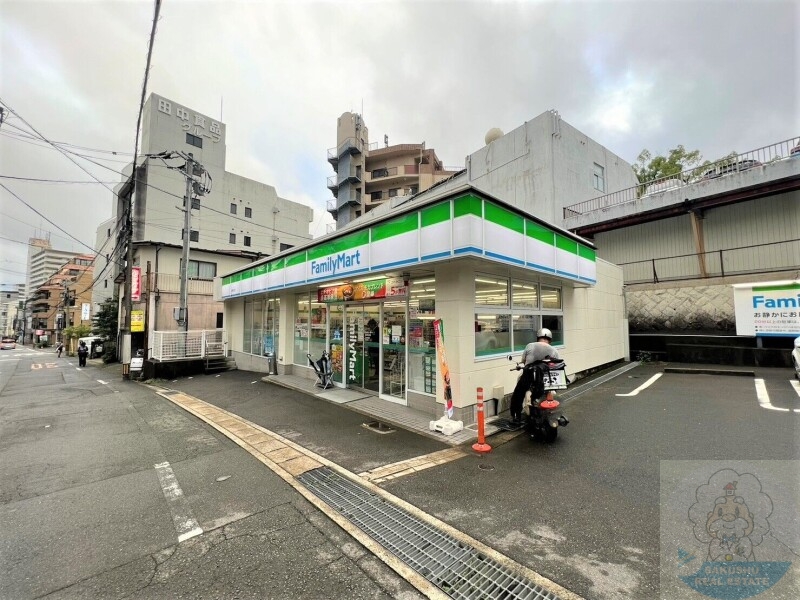 コンビニ　ファミリーマート長崎住吉店（コンビニ）まで150m