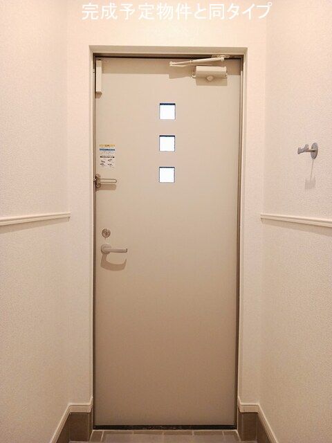 玄関　同タイプの写真です