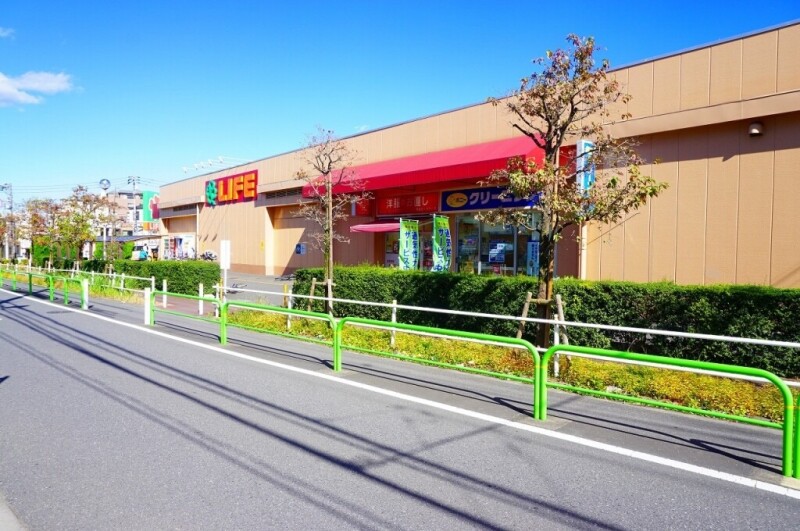 スーパー　ライフ 前野町店（スーパー）まで570m