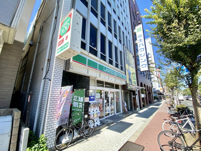 コンビニ　ローソンストア１００長居駅前店（コンビニ）まで350m