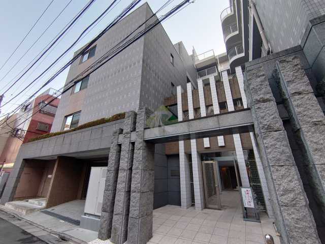 建物外観　エスティメゾン四谷坂町