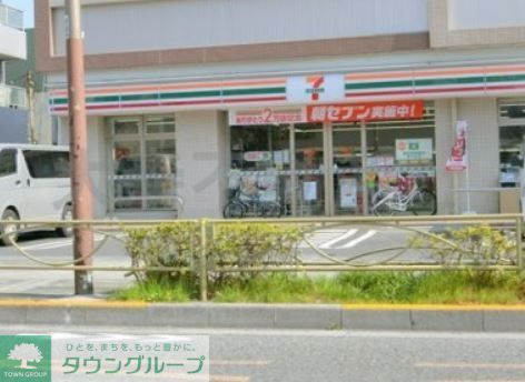 コンビニ　セブンイレブン大田区東六郷2丁目店（コンビニ）まで490m