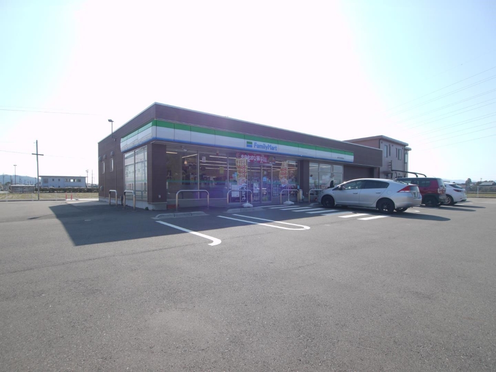 コンビニ　ファミリーマート 福井大学病院前店（コンビニ）まで313m