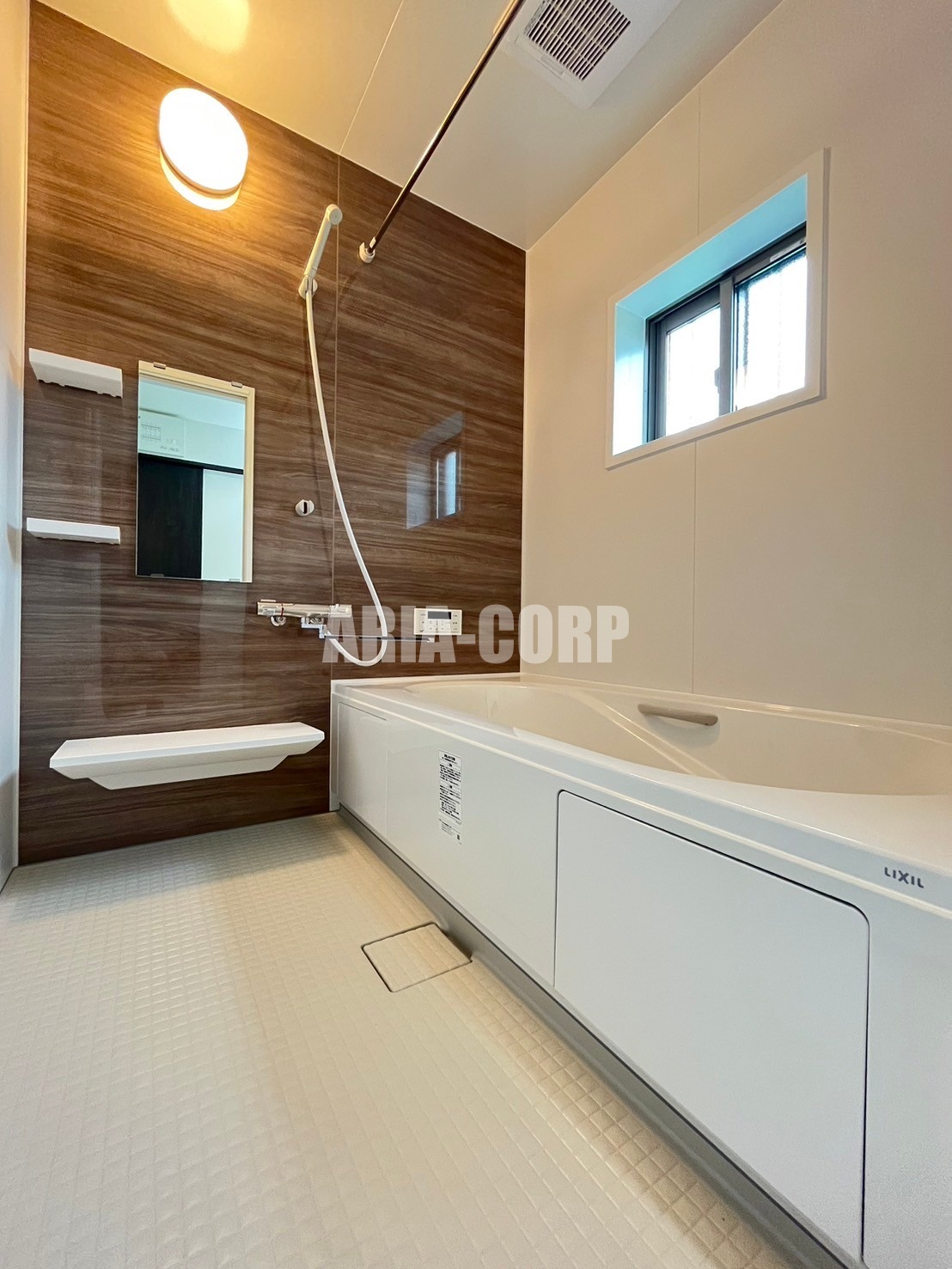 バス・シャワールーム　（同仕様）追炊き浴室乾燥付きのお洒落なバスルーム♪