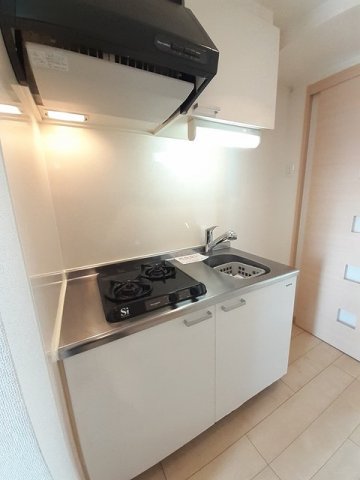 キッチン　コンパクトなキッチンで掃除もラクラク