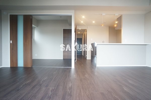 居室・リビング　開放感のあるゆったりとしたお部屋です♪