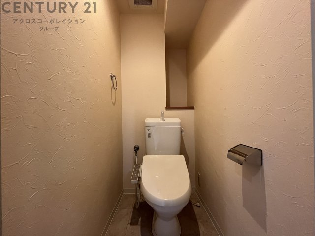 トイレ　温水洗浄便座付きのトイレです！