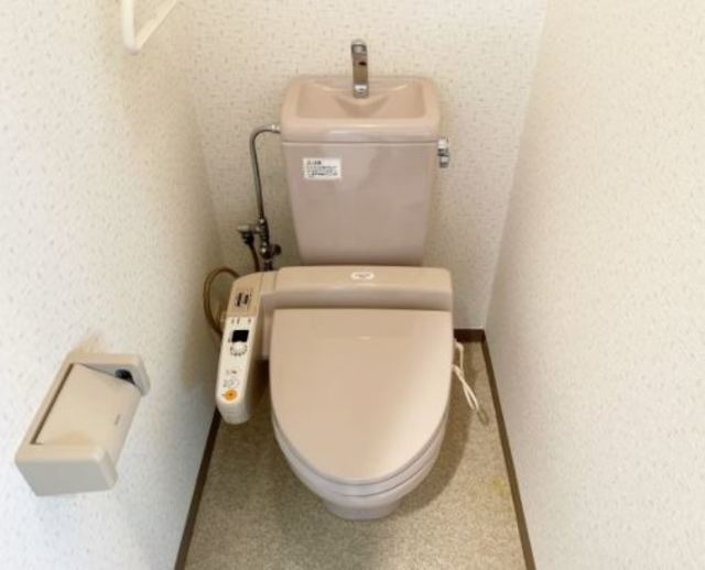 地下鉄中央線 深江橋駅 徒歩4分 9階建 築25年のトイレ写真