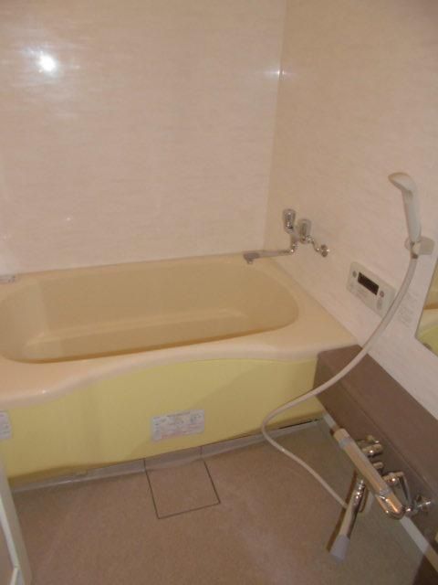 バス・シャワールーム　別部屋参考写真