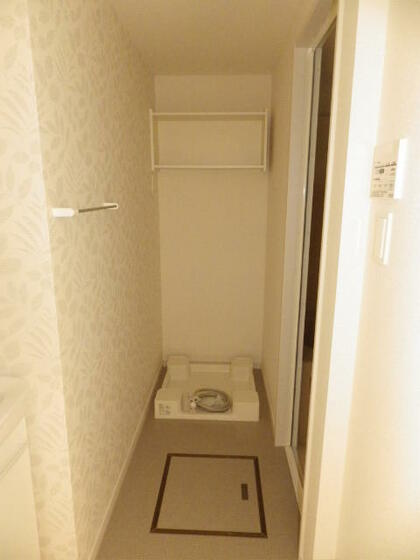 洗面設備　洗濯機置場