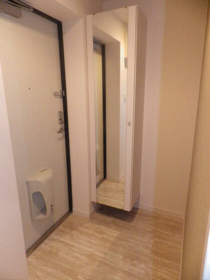 玄関　人感センサー付き照明