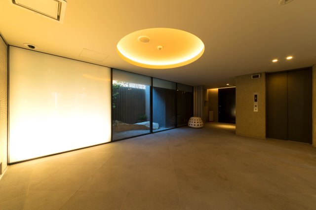 ロビー　建物の内部です