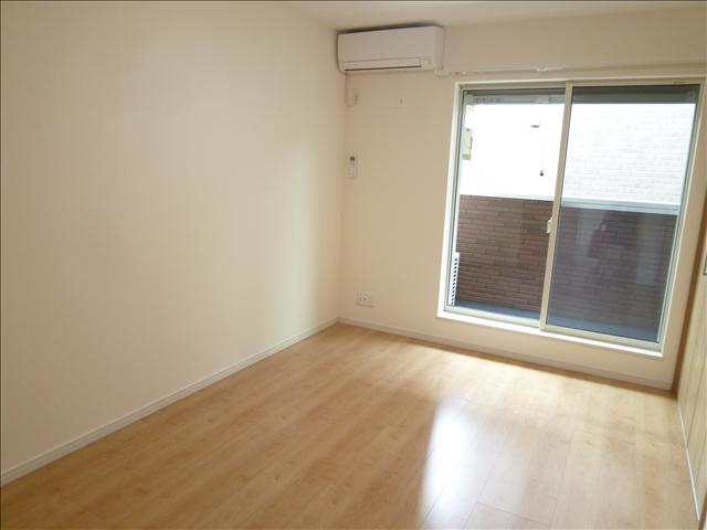 居室・リビング　明るいお部屋ですね