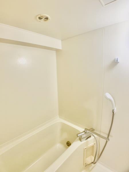 バス・シャワールーム　きれいなお風呂です