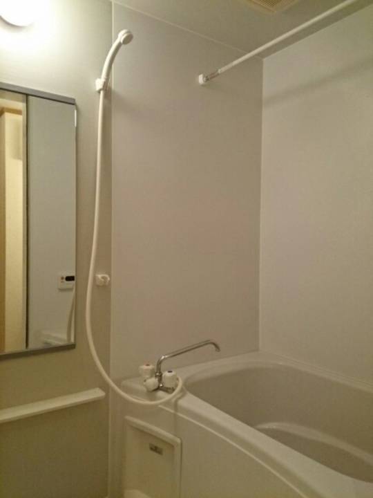 バス・シャワールーム　浴室