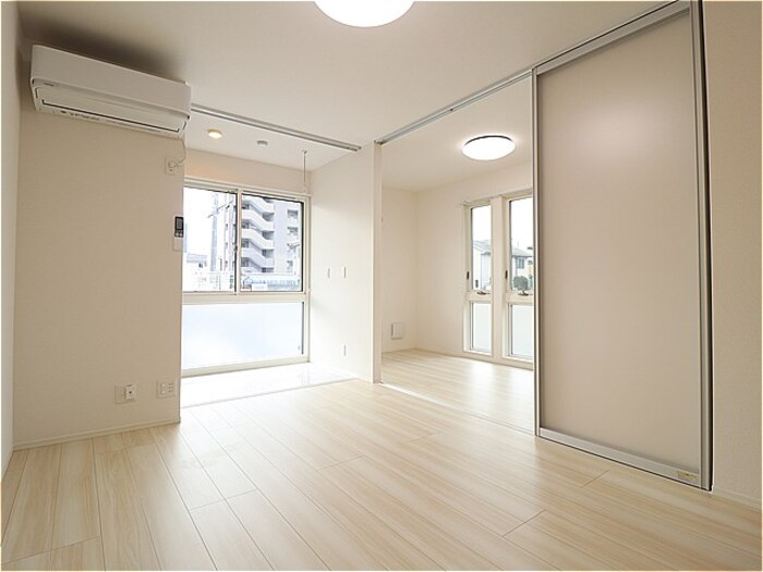 居室・リビング　おしゃれな居間です