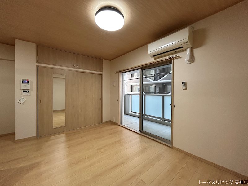 居室・リビング　※別号室参考写真