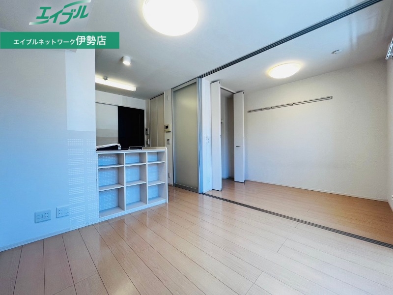 居室・リビング　別部屋参考写真です